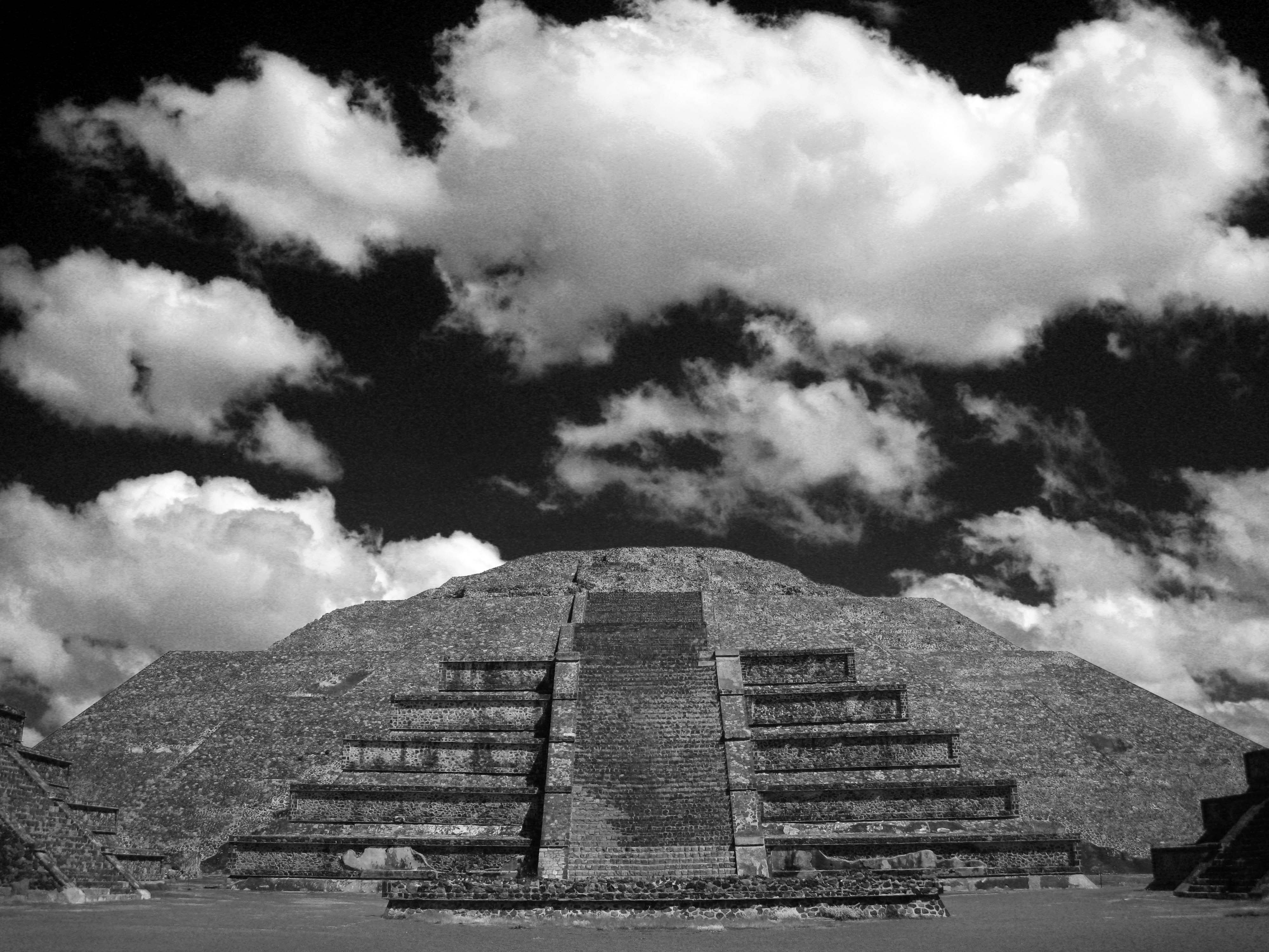 Pyramid of the Moon - Teotihuacan, Mexico - 2008